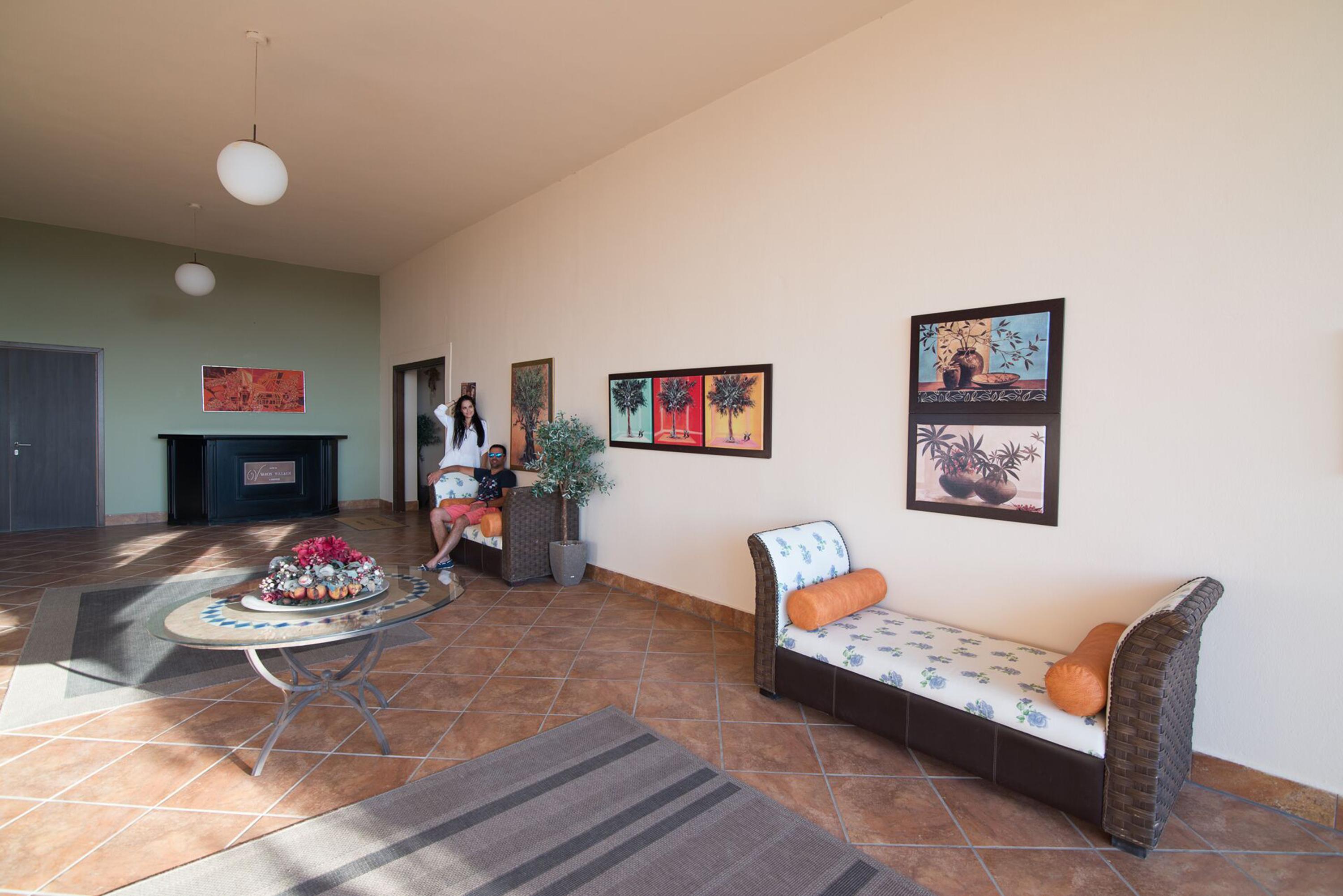 Village Boutique 5* Város